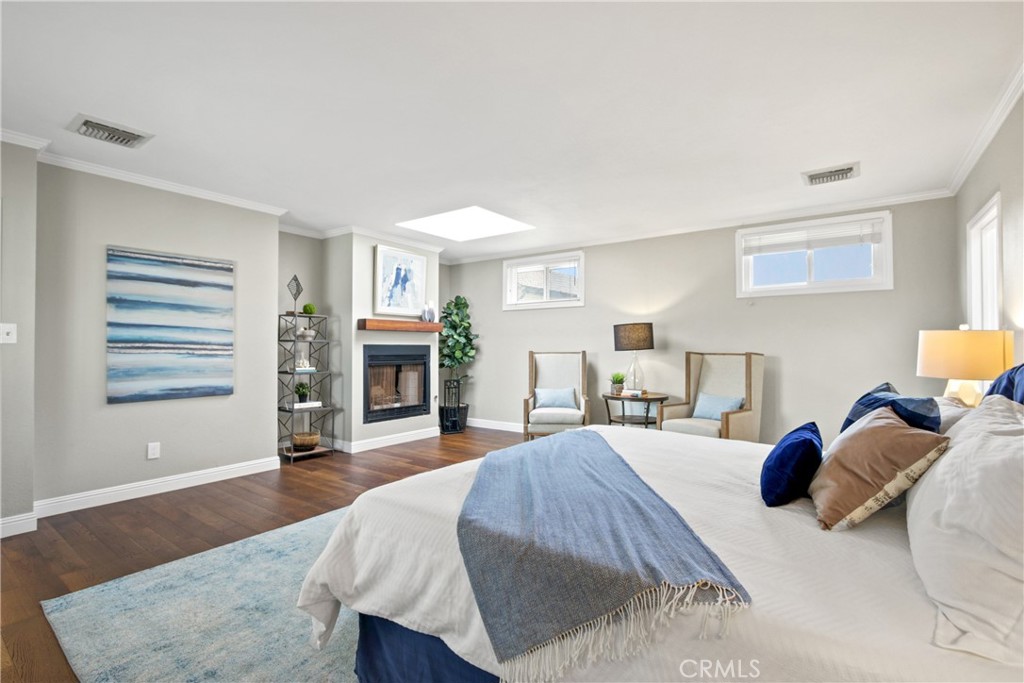 Artcraft Manor (AM) - Residential
