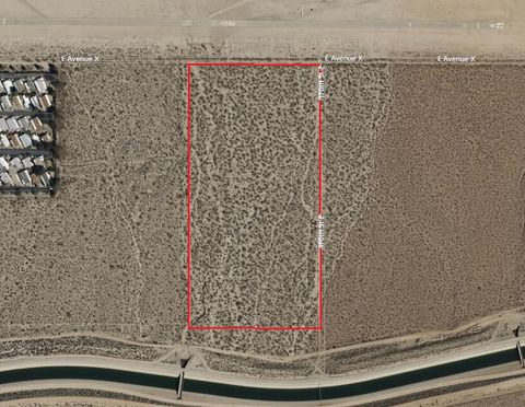 Photo of 170 th Street East & Avenue X, Palmdale, CA 93591 (MLS # 219134178DA)