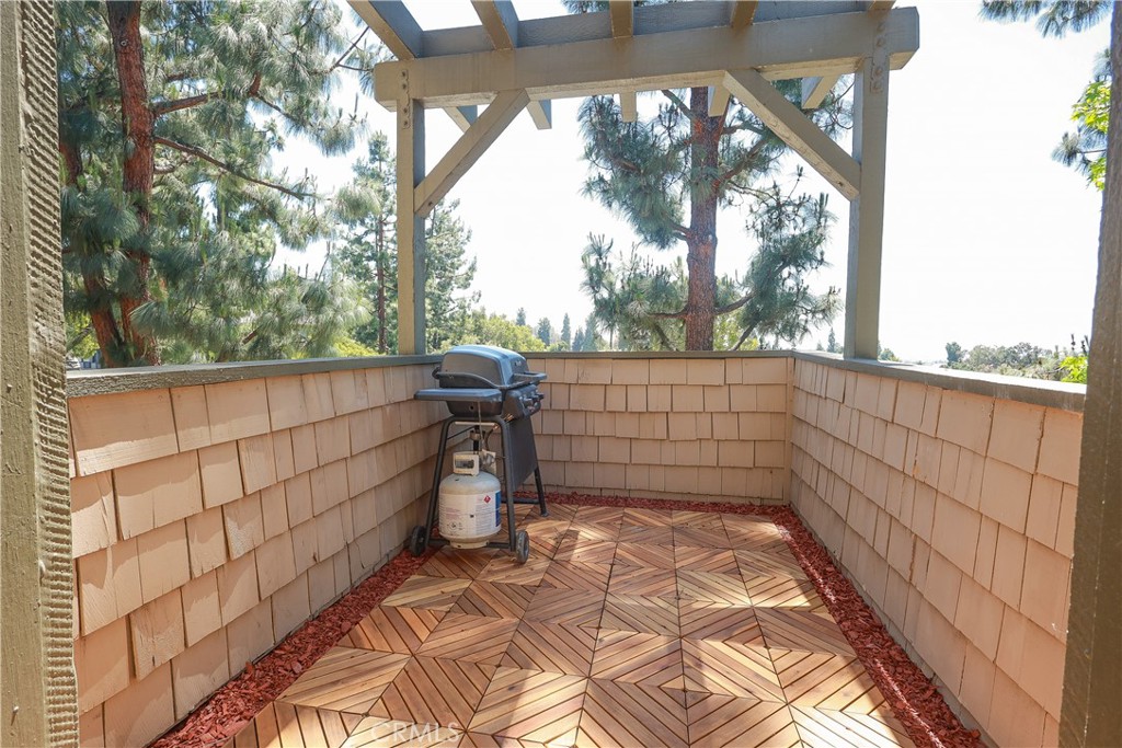 6670 Cozy Wood Court