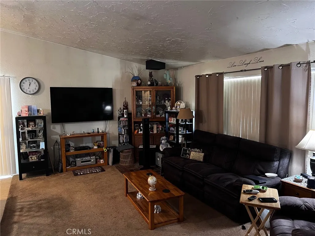 Apple Valley, California 92307, United States, 3 Bedrooms Bedrooms, ,2 BathroomsBathrooms,Residential,Active,182325