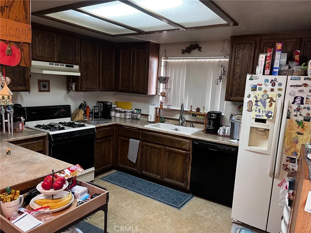 Apple Valley, California 92307, United States, 3 Bedrooms Bedrooms, ,2 BathroomsBathrooms,Residential,Active,182325