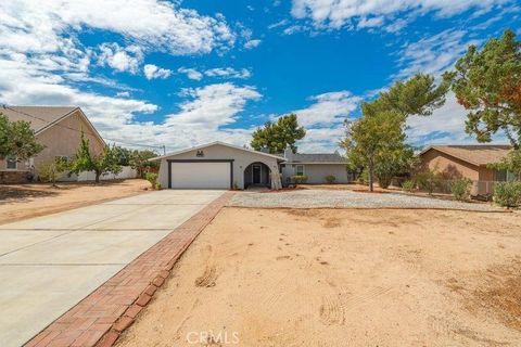 6830 Kenyon Hesperia CA 92345