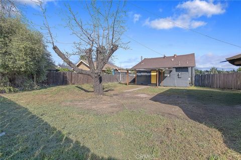 Tiny photo for 1247 N Ferger Avenue, Fresno, CA 93728 (MLS # FR26050081)