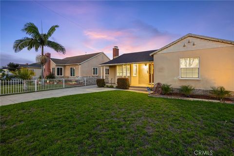 Photo of 1231 S Baker St, Santa Ana, CA 92707 (MLS # PW25257945)