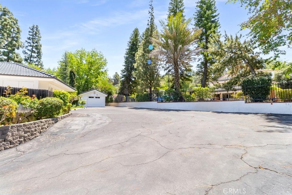 251 S Quintana Drive