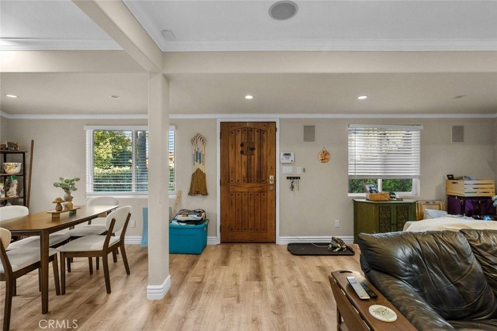 Photo of 4951 Enfield Avenue, Encino, CA 91316 (MLS # GD25265616)