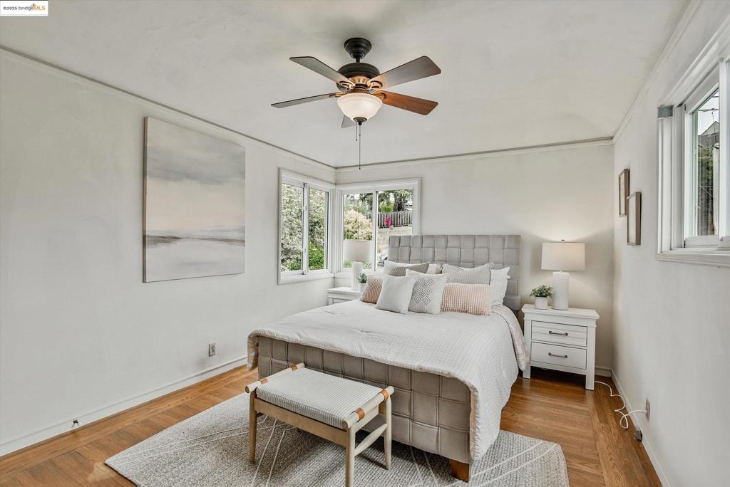 REDWOOD HEIGHTS - Residential