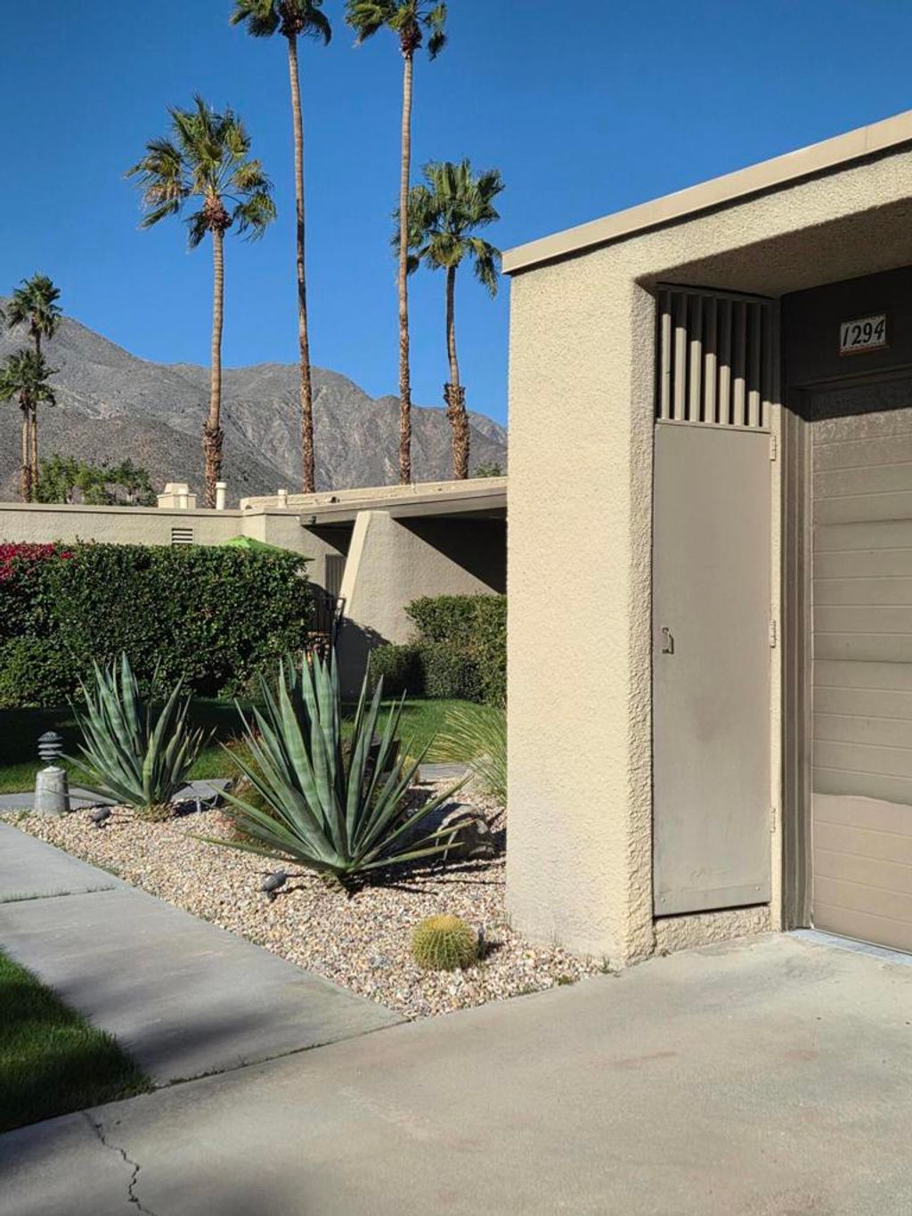 Photo of 1294 Tiffany Circle N, Palm Springs, CA 92262 (MLS # 219140451PS)