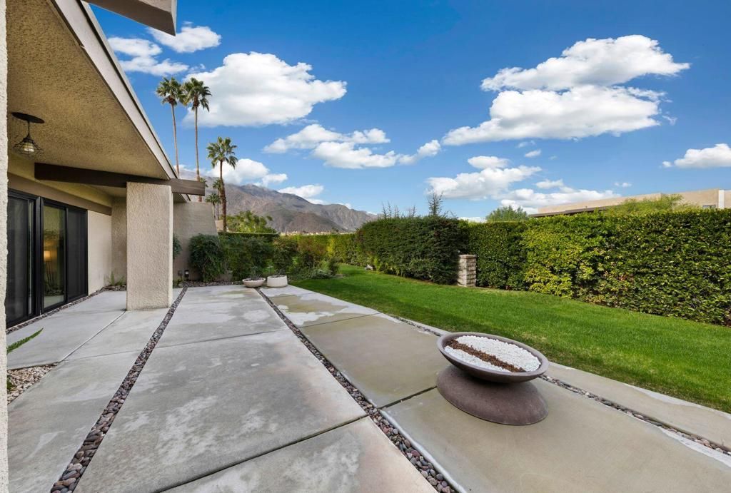 Photo of 1294 Tiffany Circle N, Palm Springs, CA 92262 (MLS # 219140451PS)