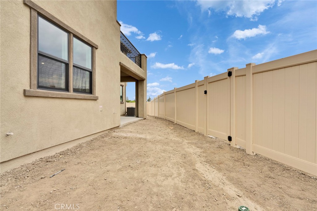 3167 Morningfield Dr