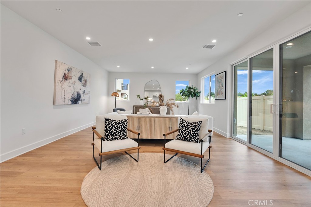 3167 Morningfield Dr