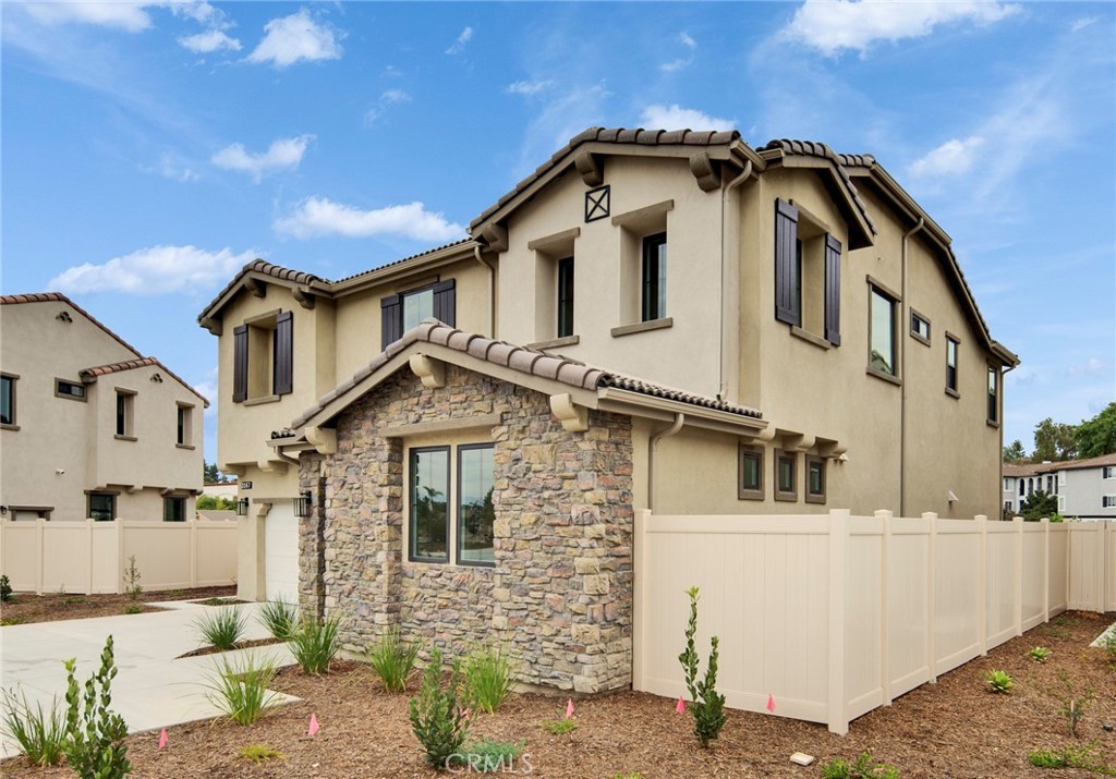 3167 Morningfield Dr