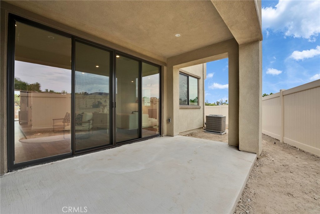 3167 Morningfield Dr