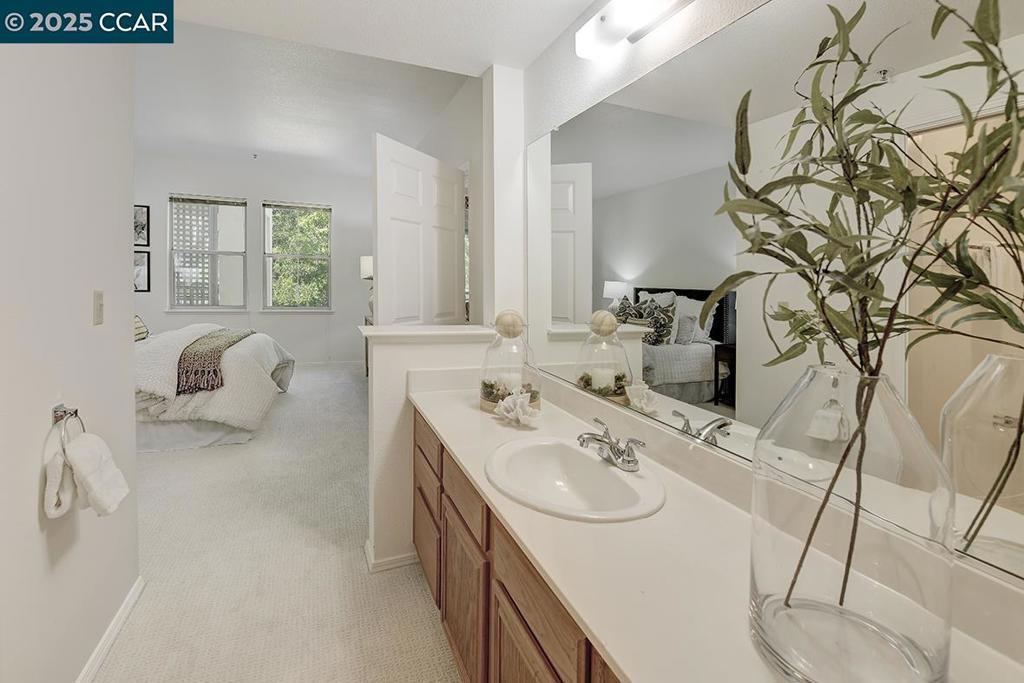 ROSSMOOR - Residential