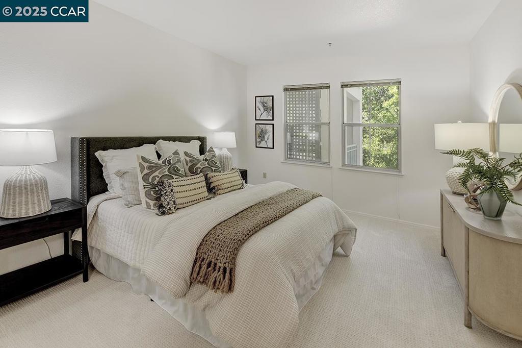 ROSSMOOR - Residential