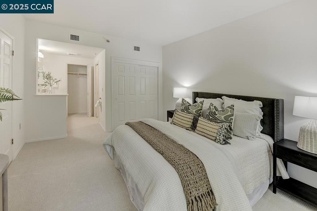 ROSSMOOR - Residential