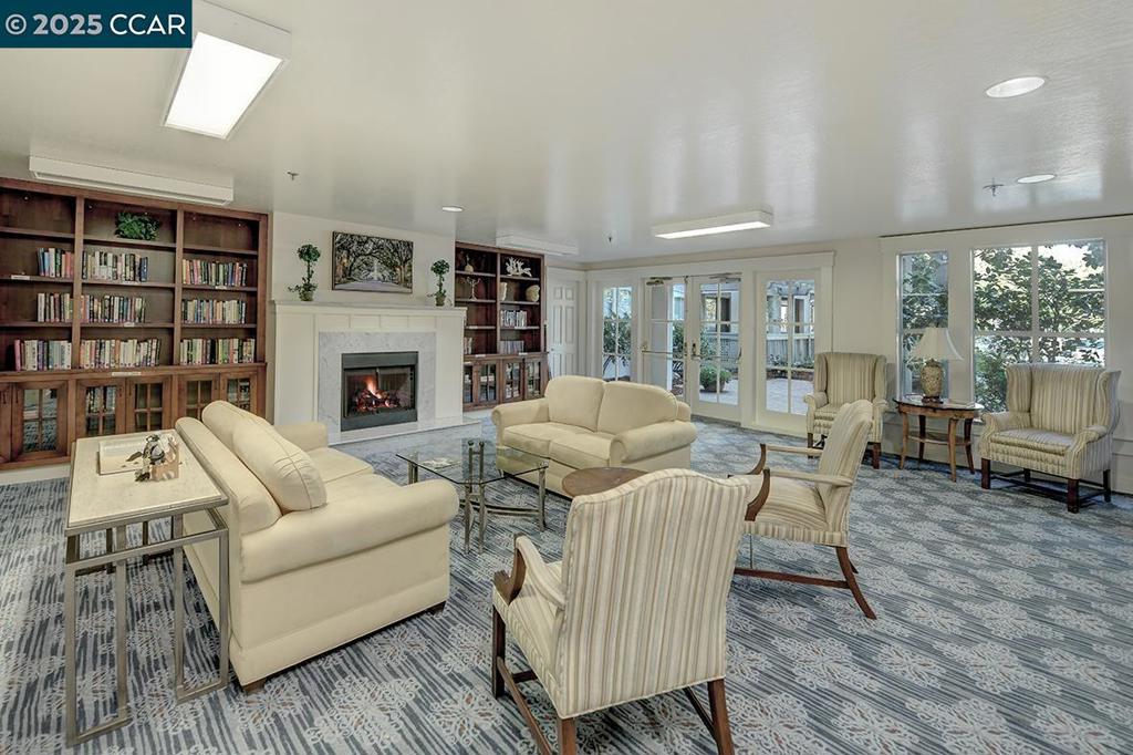 ROSSMOOR - Residential