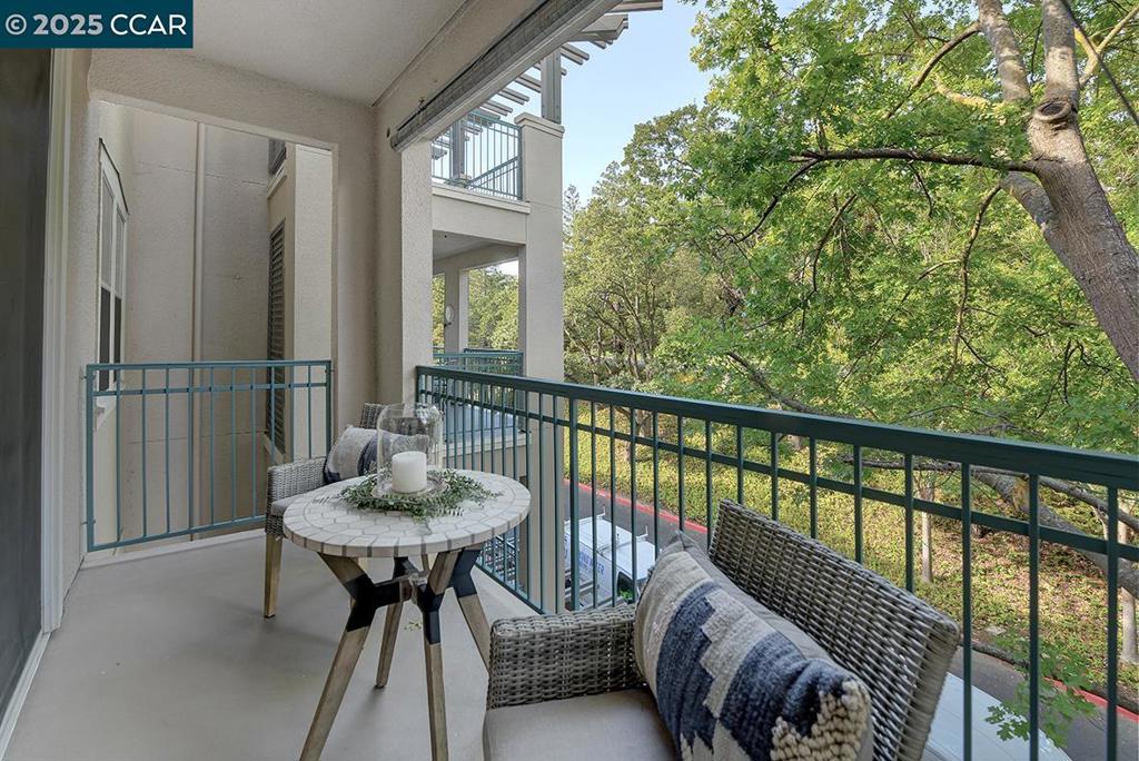 ROSSMOOR - Residential