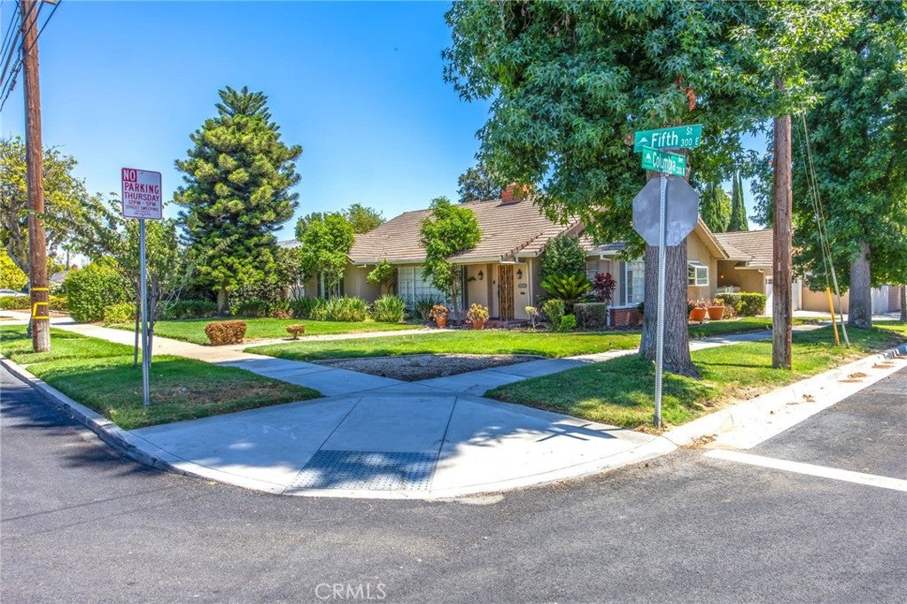 306 E 5th