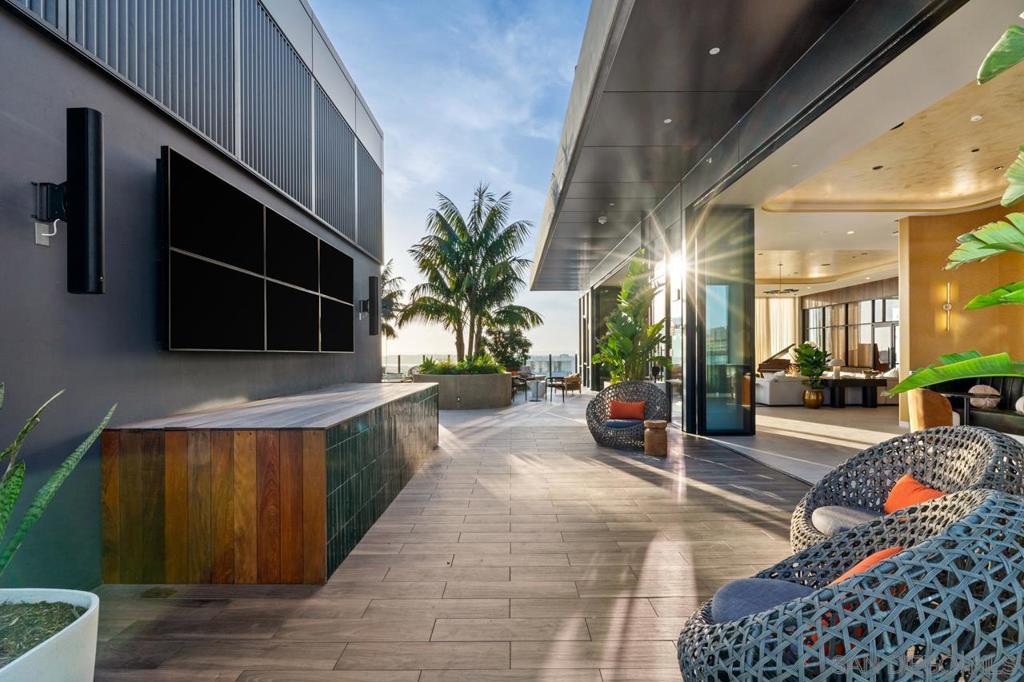 Downtown - Residential Lease