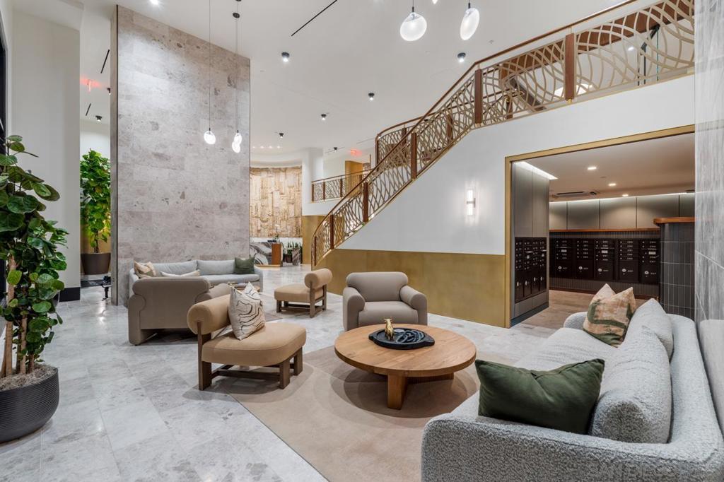 Downtown - Residential Lease