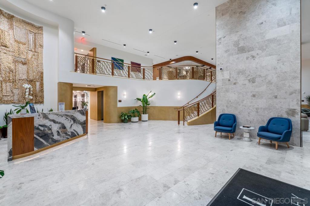 Downtown - Residential Lease