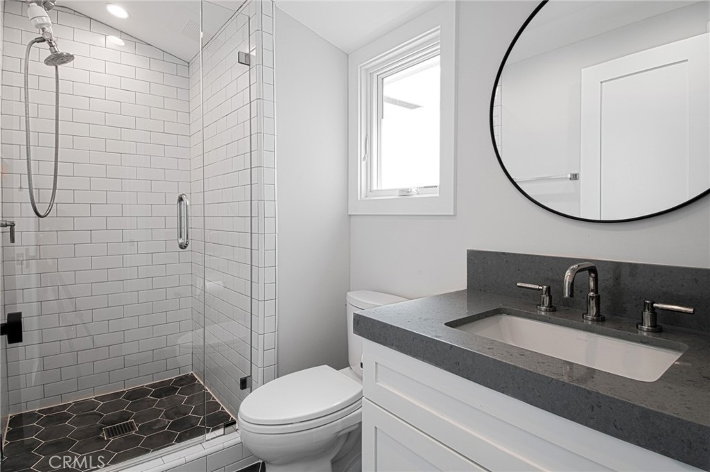 Corona del Mar North of PCH (CNHW) - Residential