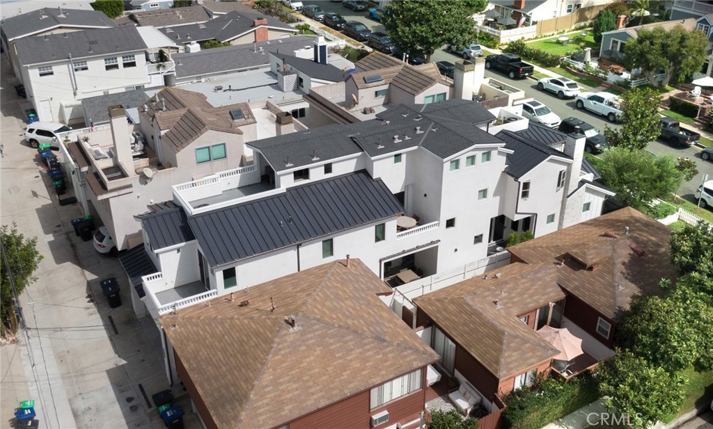 Corona del Mar North of PCH (CNHW) - Residential