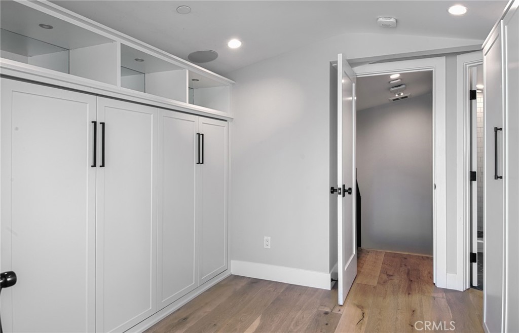 Corona del Mar North of PCH (CNHW) - Residential