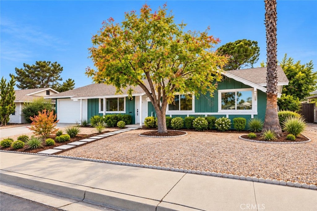 26790 Oakmont Drive