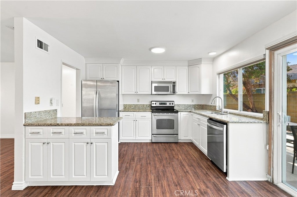 12353 Cantrece