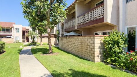 Photo of 700 W La Veta Ave, Orange, CA 92868 (MLS # OC26057543)