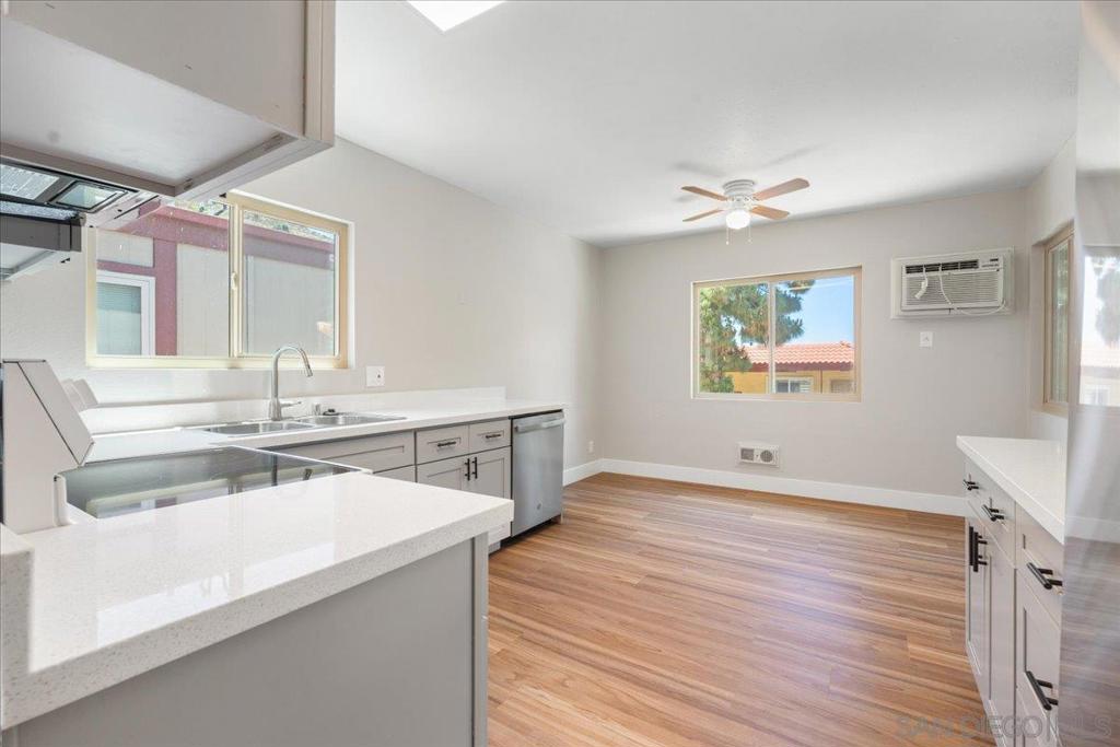 5473 Adobe Falls Rd RD 9, San Diego CA 92120