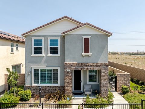 Photo of 16125 Gelato Court #3, Fontana, CA 92336 (MLS # CV26079080)