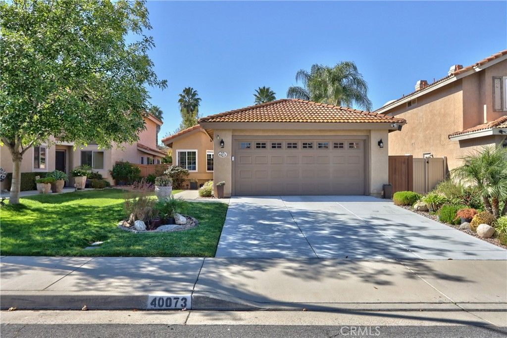 Photo of 40073 Villa Venecia, Temecula, CA 92591 (MLS # SW25254578)
