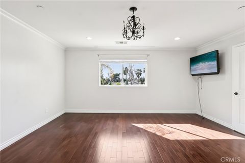 Tiny photo for 7659 Coldwater Canyon Court, North Hollywood, CA 91605 (MLS # SR26047329)