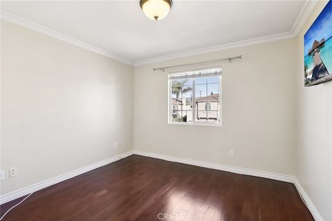 Tiny photo for 7659 Coldwater Canyon Court, North Hollywood, CA 91605 (MLS # SR26047329)