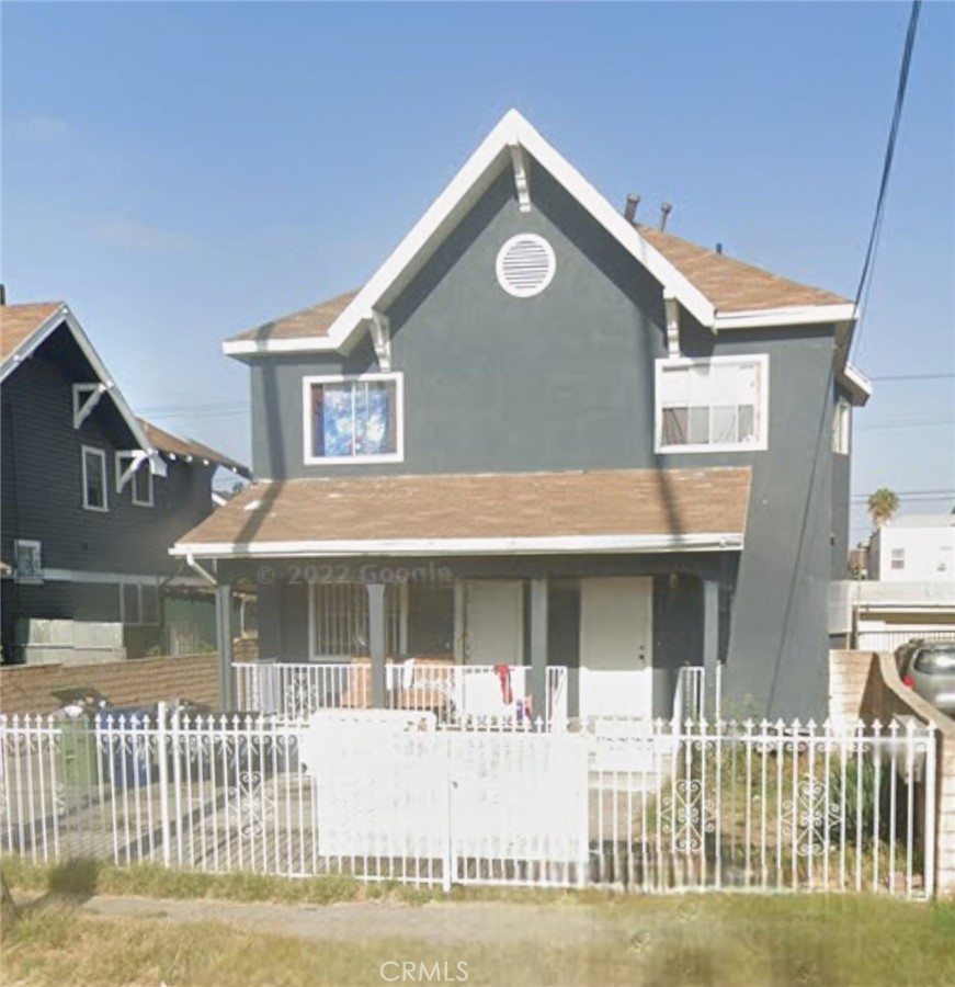 Historic 2-unit building in Harvard Heights’ HPOZ, featuring a 4-bedroom, 4-bath unit on the first floor and a 5-bedroom, 3-bath unit on the second floor, each individually metered for gas and electricity. This property is fully leased. Fully fenced with gated parking, the property is ideally located near Downtown LA, Koreatown, USC, and major freeways (10, 101, 110), blending timeless architectural charm with modern convenience. Surrounded by vibrant nightlife, dining, and entertainment in Koreatown and Mid-Wilshire, this rare investment offers the perfect combination of location, culture, and opportunity.