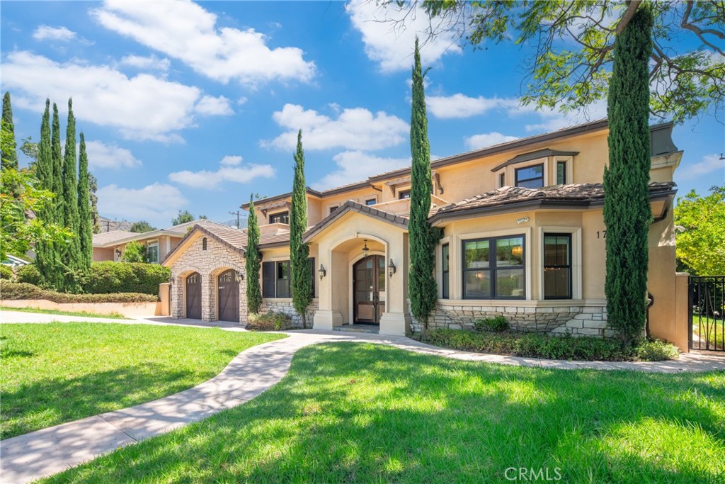1732 Vista Del Valle Drive