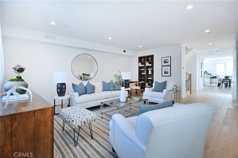 Photo of 4641 Cahuenga Boulevard, Toluca Lake, CA 91602 (MLS # SR26099554)