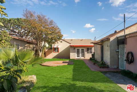 Photo of 1831 N Buena Vista Street, Burbank, CA 91505 (MLS # 25621425)