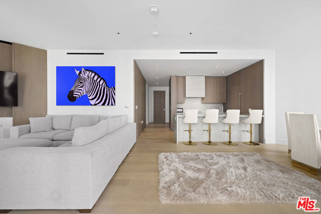 211 W Elm Court 3D