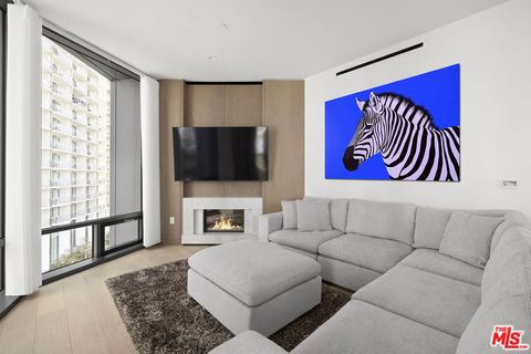 211 W Elm Court 3D Los Angeles CA 90067
