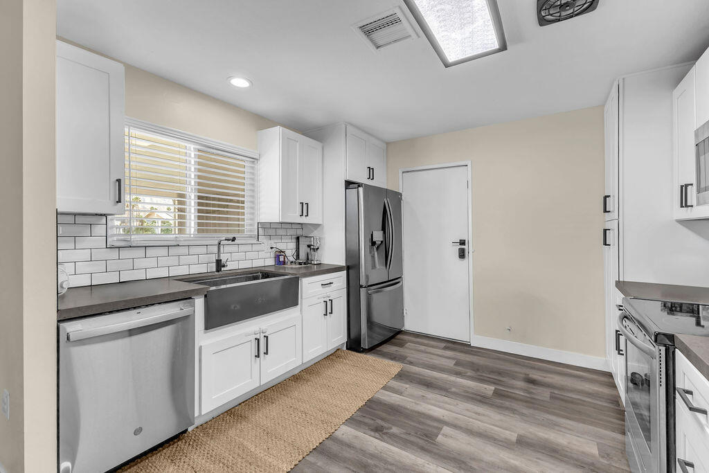 77300 Indiana Avenue