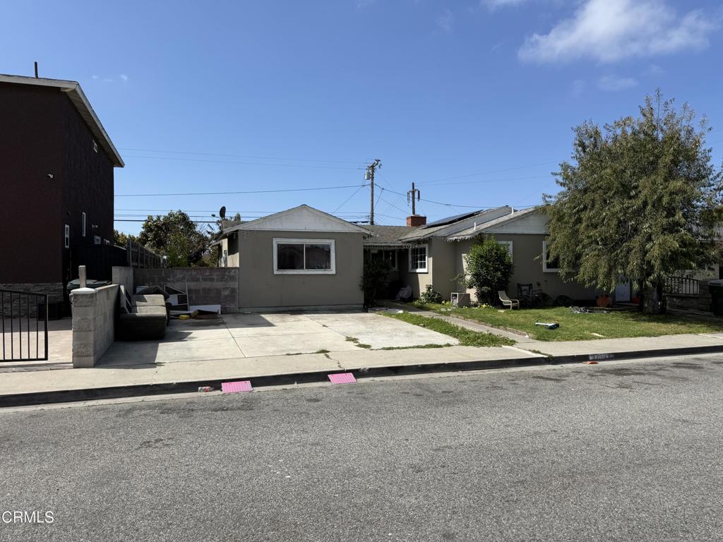 1438 W Guava Street