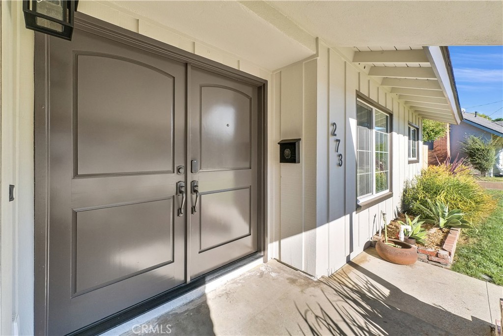 273 Saint Crispen