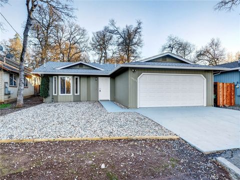 Photo of 15953 35th Ave, Clearlake, CA 95422 (MLS # LC26009327)