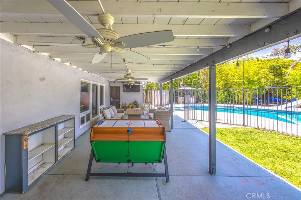 Riverside, California 92506, United States, 6 Bedrooms Bedrooms, ,4 BathroomsBathrooms,Residential,Active,153822