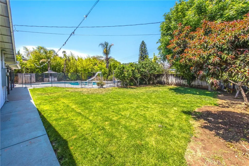 Riverside, California 92506, United States, 6 Bedrooms Bedrooms, ,4 BathroomsBathrooms,Residential,Active,153822