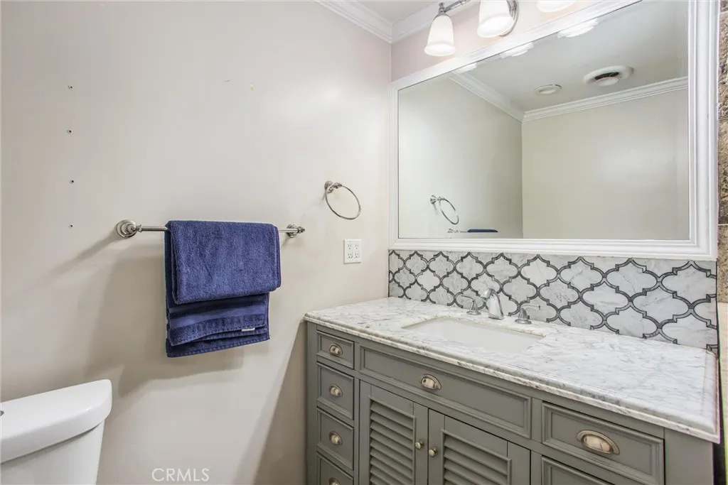 Riverside, California 92506, United States, 6 Bedrooms Bedrooms, ,4 BathroomsBathrooms,Residential,Active,153822